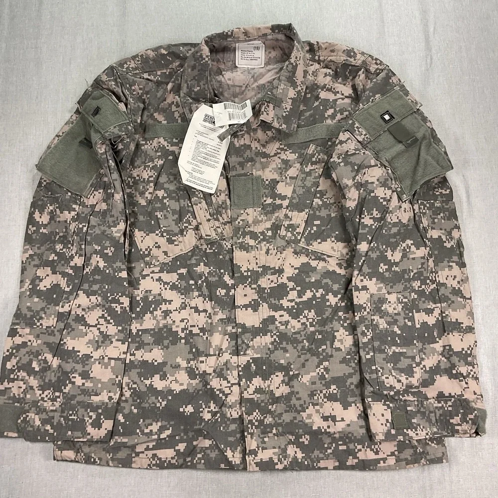 NWT ARMY Combat Uniform (ACU) Coat Flame Resistant Insect Guard Size Mediium Reg